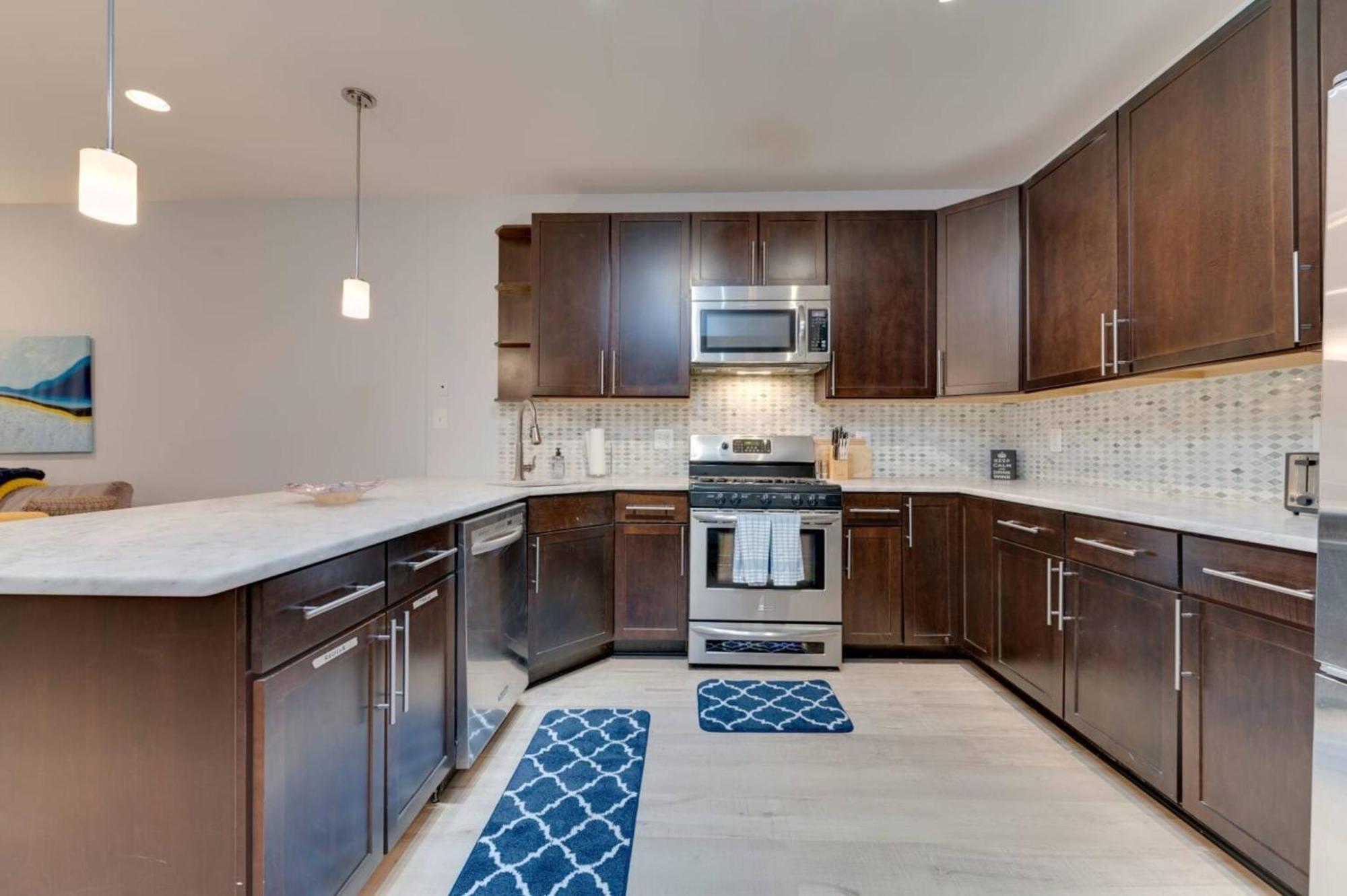 Luxe 2Bd2Ba Townhouse In Hip Area - Near Metro Apartment Washington Exterior photo